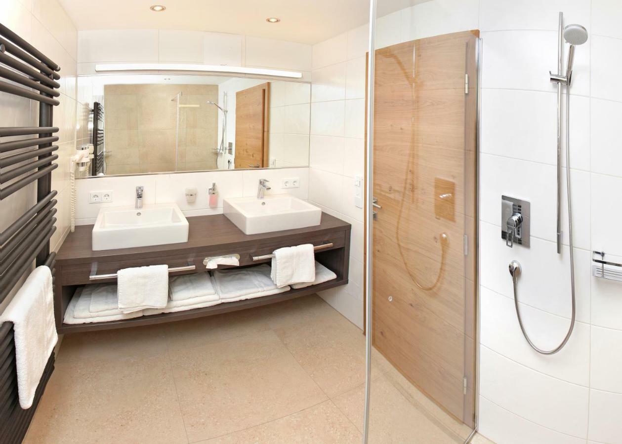Tarlack Appartements Huetten 34 Leogang Esterno foto