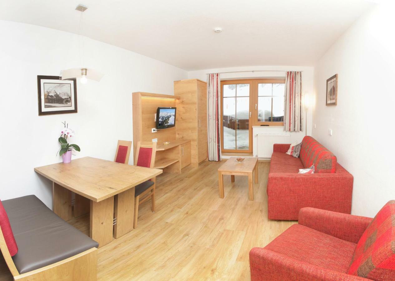 Tarlack Appartements Huetten 34 Leogang Esterno foto