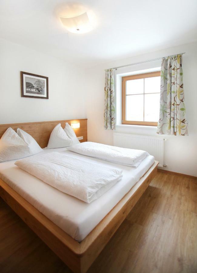 Tarlack Appartements Huetten 34 Leogang Esterno foto