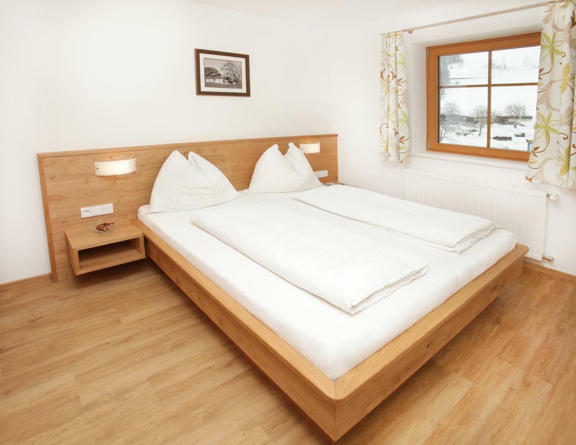 Tarlack Appartements Huetten 34 Leogang Esterno foto